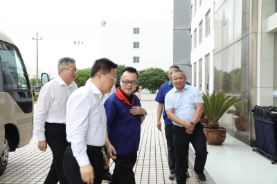 2021年5月11日时任浙江省委副书记、省长郑栅洁一行伟德国际victor1946考察